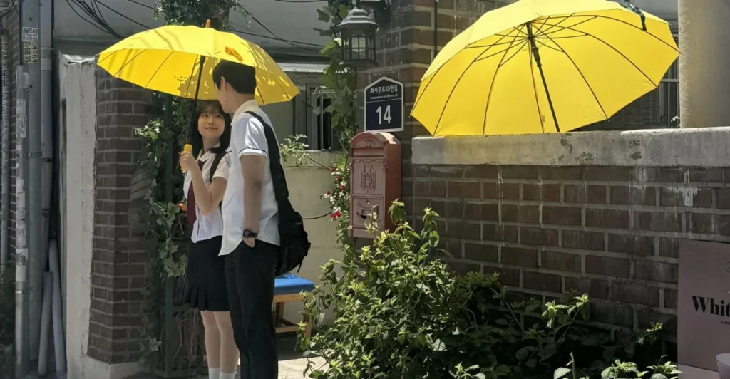 Behind the Scenes of Lovely Runner